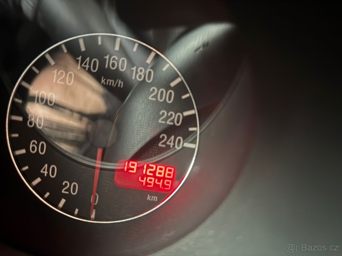 Alfa Romeo 147, 1.9JTD 85kw 5dv L+Z kola - 16