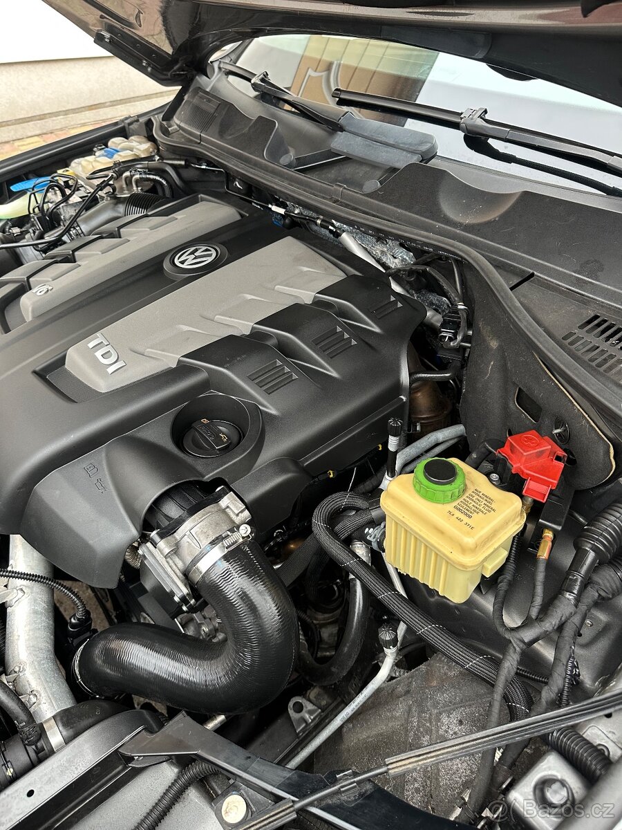 Touareg 3.0tdi 180 kw rok 2012 - 16