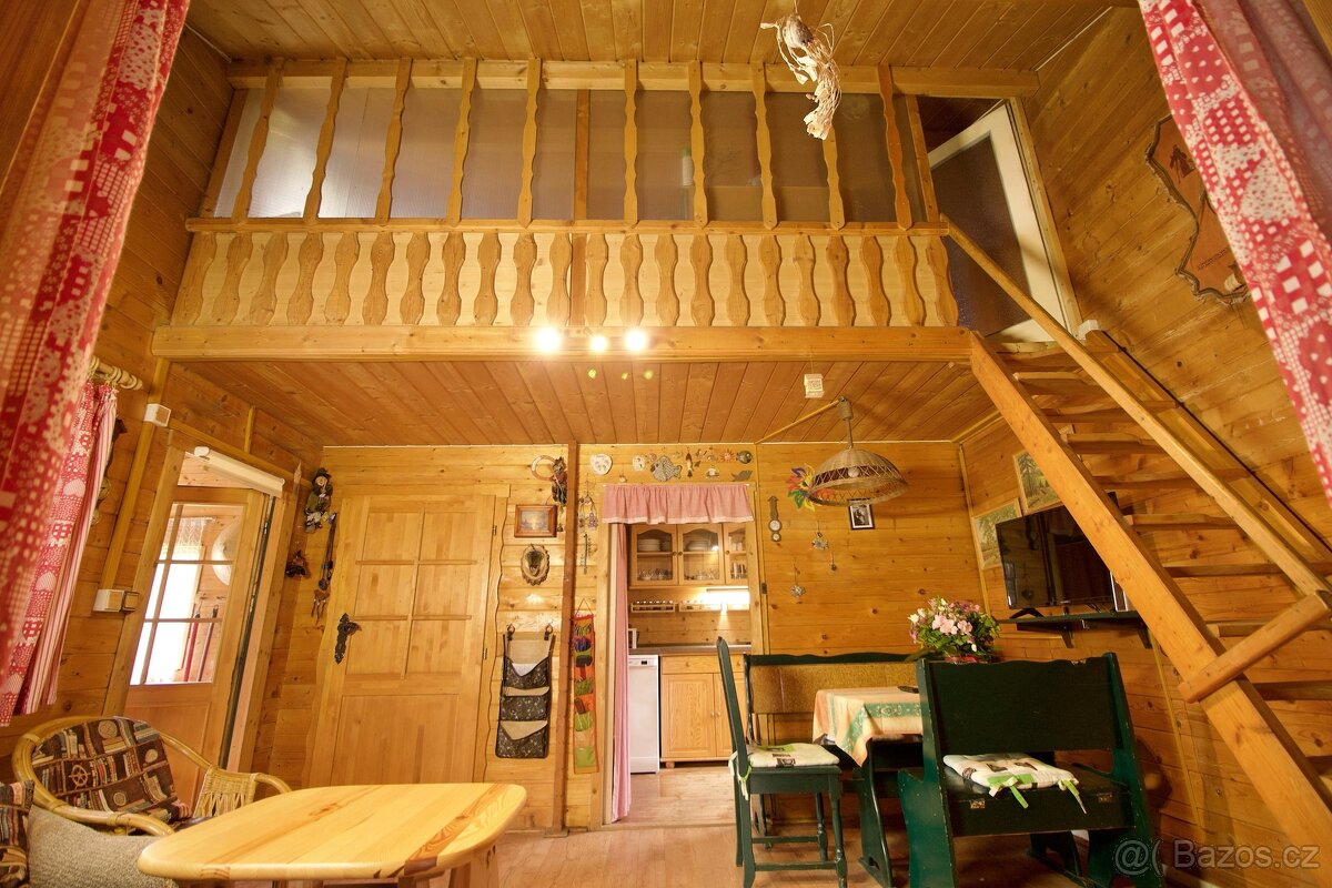 Prodej chaty 40m2 s rozlehlým pozemkem 1007m2 v obci Hraběší - 16