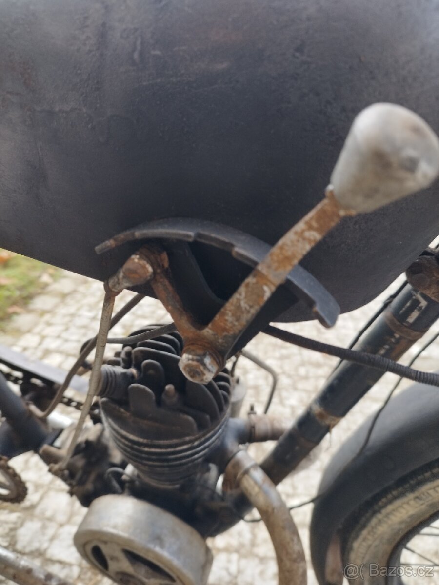 Motocykl veterán Peugeot - 16