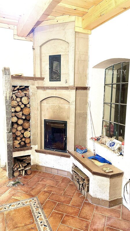 Nabízíme Vám k prodeji dům, bývalý mlýn, podl.plocha 163m2, - 16