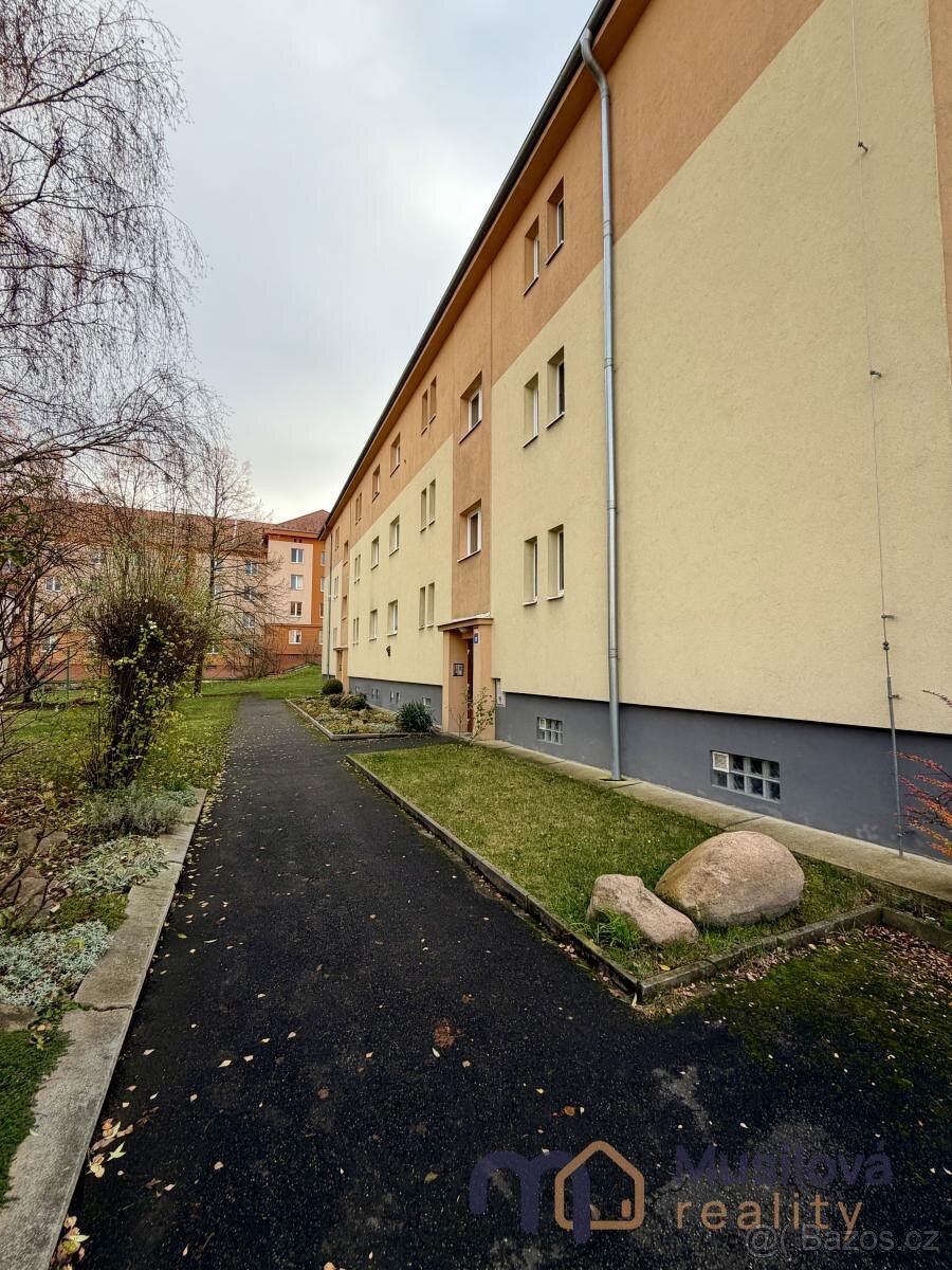 Prodej bytu 2+1 56 m2 - 16