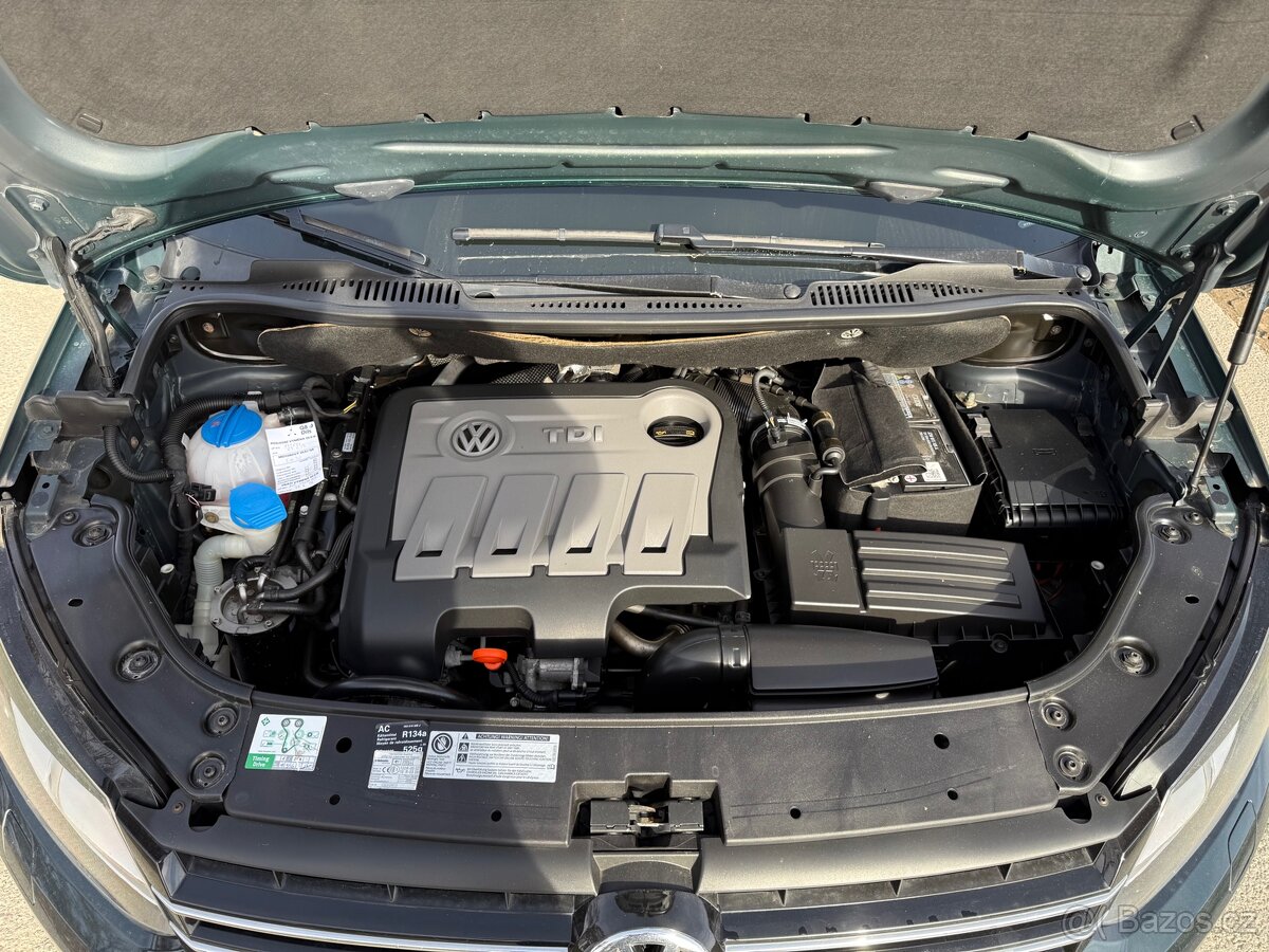 VW Touran 2.0TDi 103kw,ALU,tažné,webasto,pano,7mist - 16
