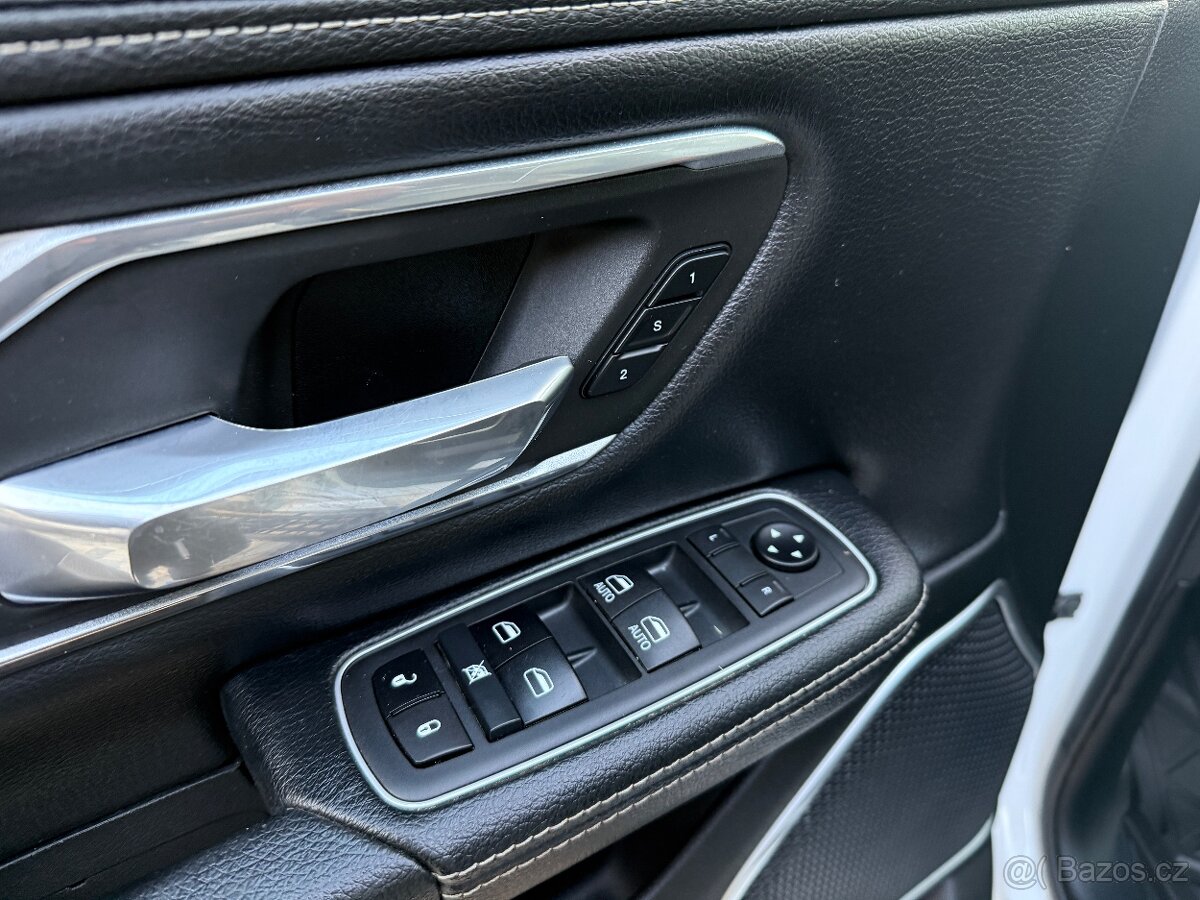 DODGE RAM LARAMIE LONGBED AXLE LOCK - 16