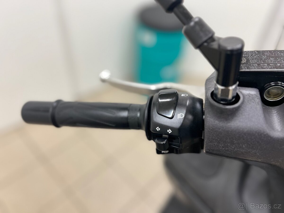 SUZUKI BURGMAN 200 - 16