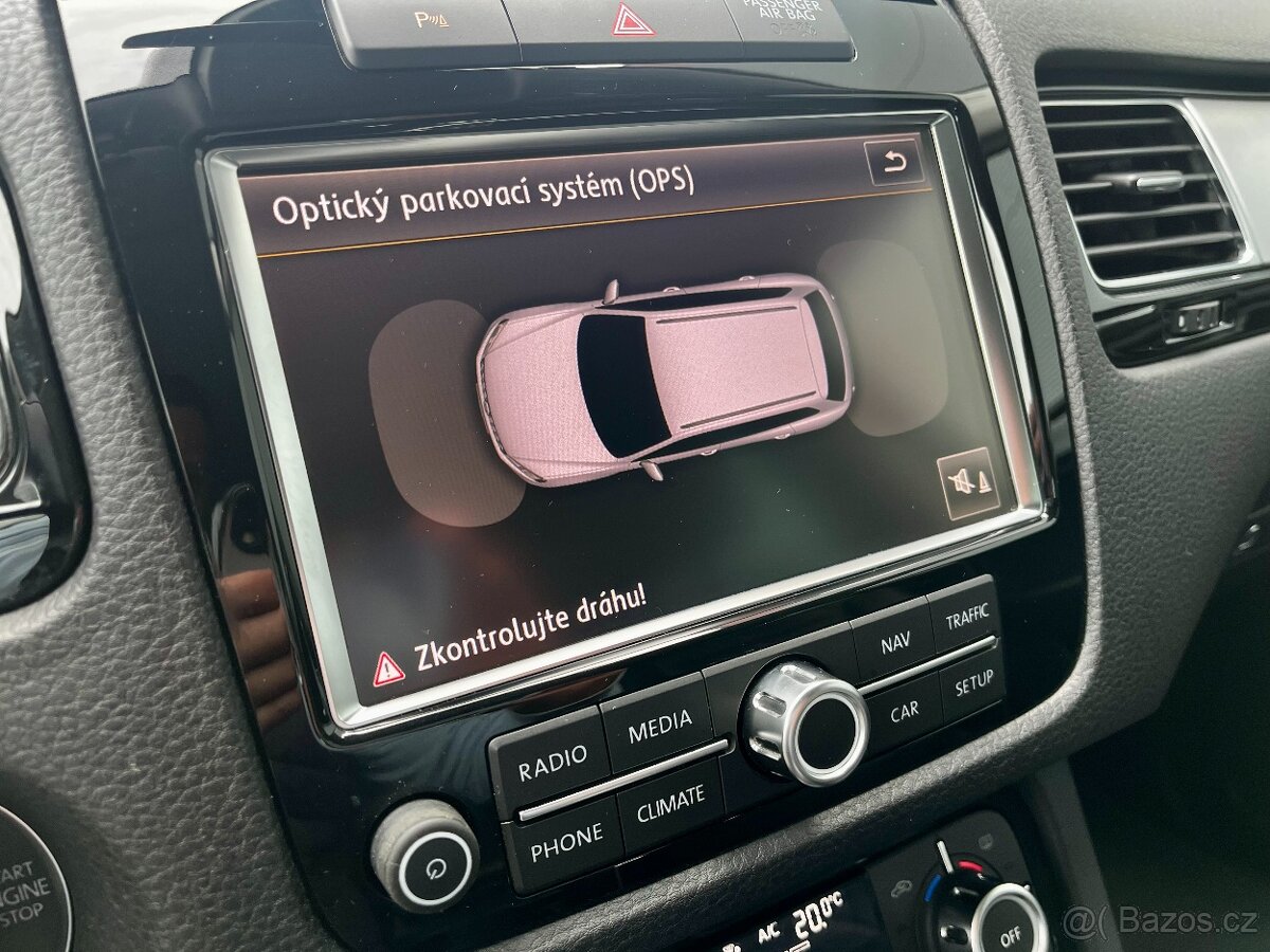 VW Touareg 3.0TDI 180kW WEBASTO Tažné VÝHŘEV Bi-Xenony NAVI - 16
