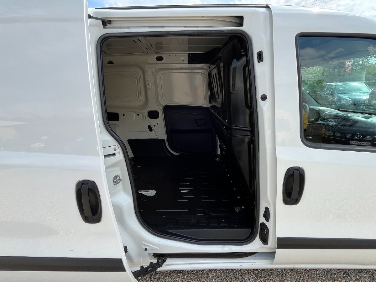 Opel Combo, 1.6 CDTi 77kWCZ - 16