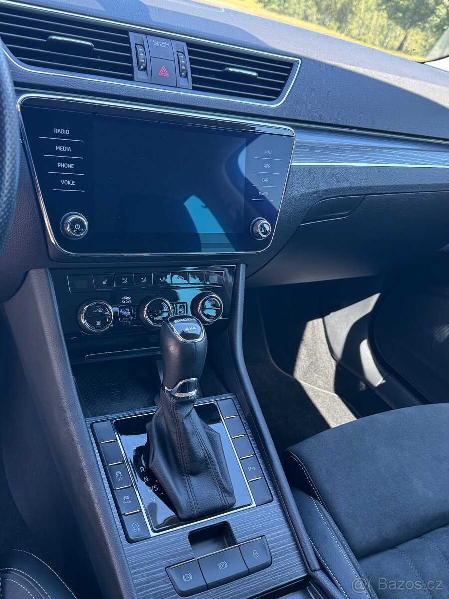 Škoda Superb - 2.0 TDI 4x4 - 16