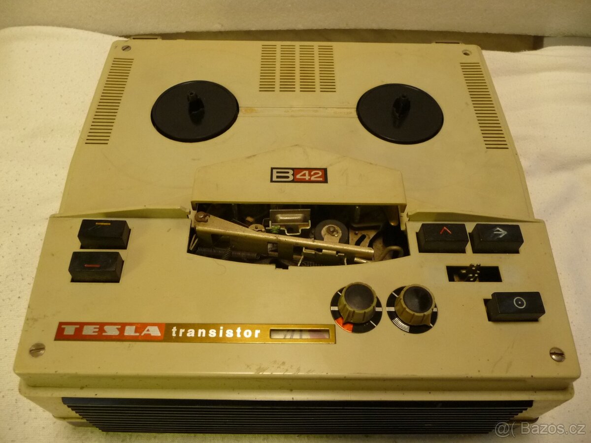 MAGNETOFONY TESLA - 16