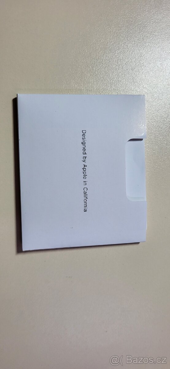 Apple AirPods Pro 3 - 16