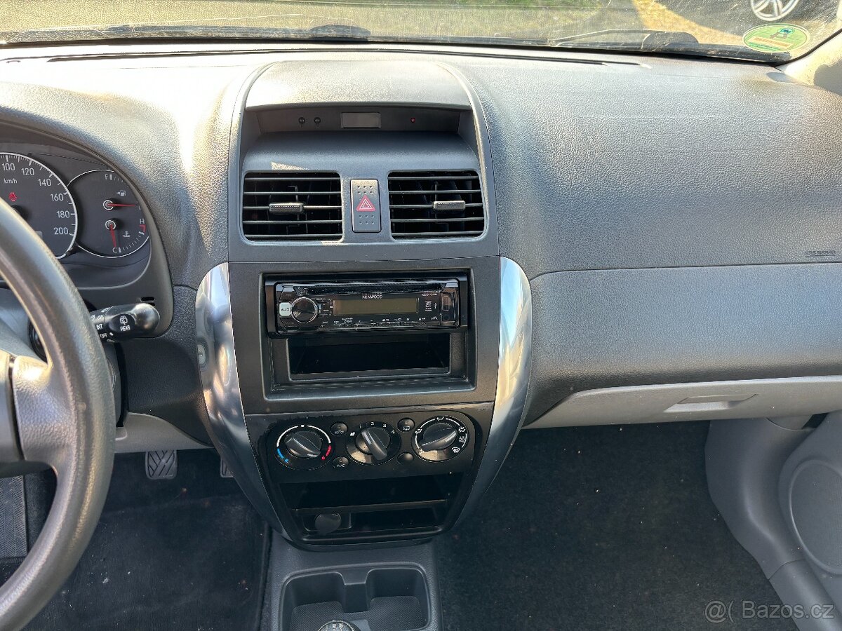 Suzuki SX4 1.5 VVT - 16