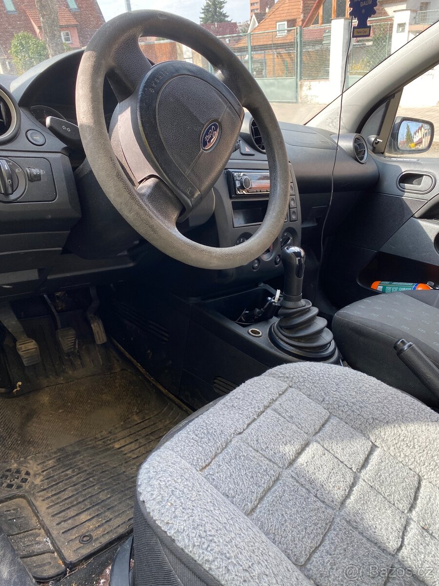 Ford fiesta - 16