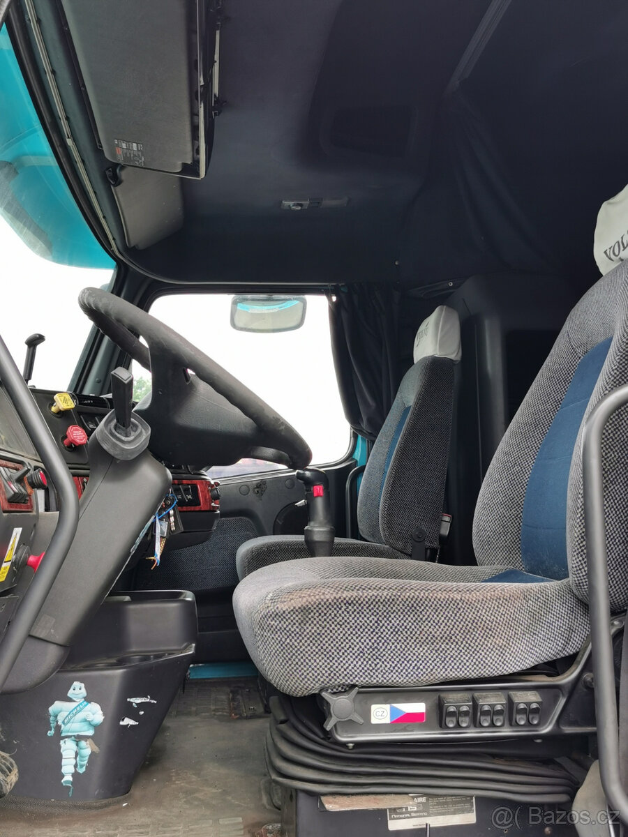 Prodám tahač návěsů VOLVO VVN EURO 3 retardér - 16