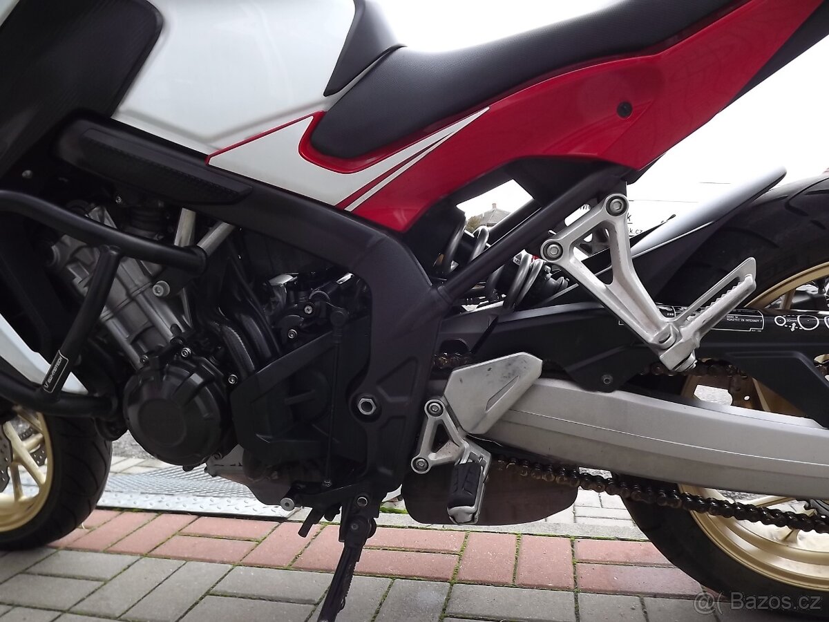 Honda CB 650F - 16