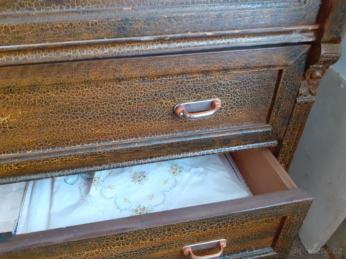 Keramika , růžový porcelán, sošky psů, obrazy - 16