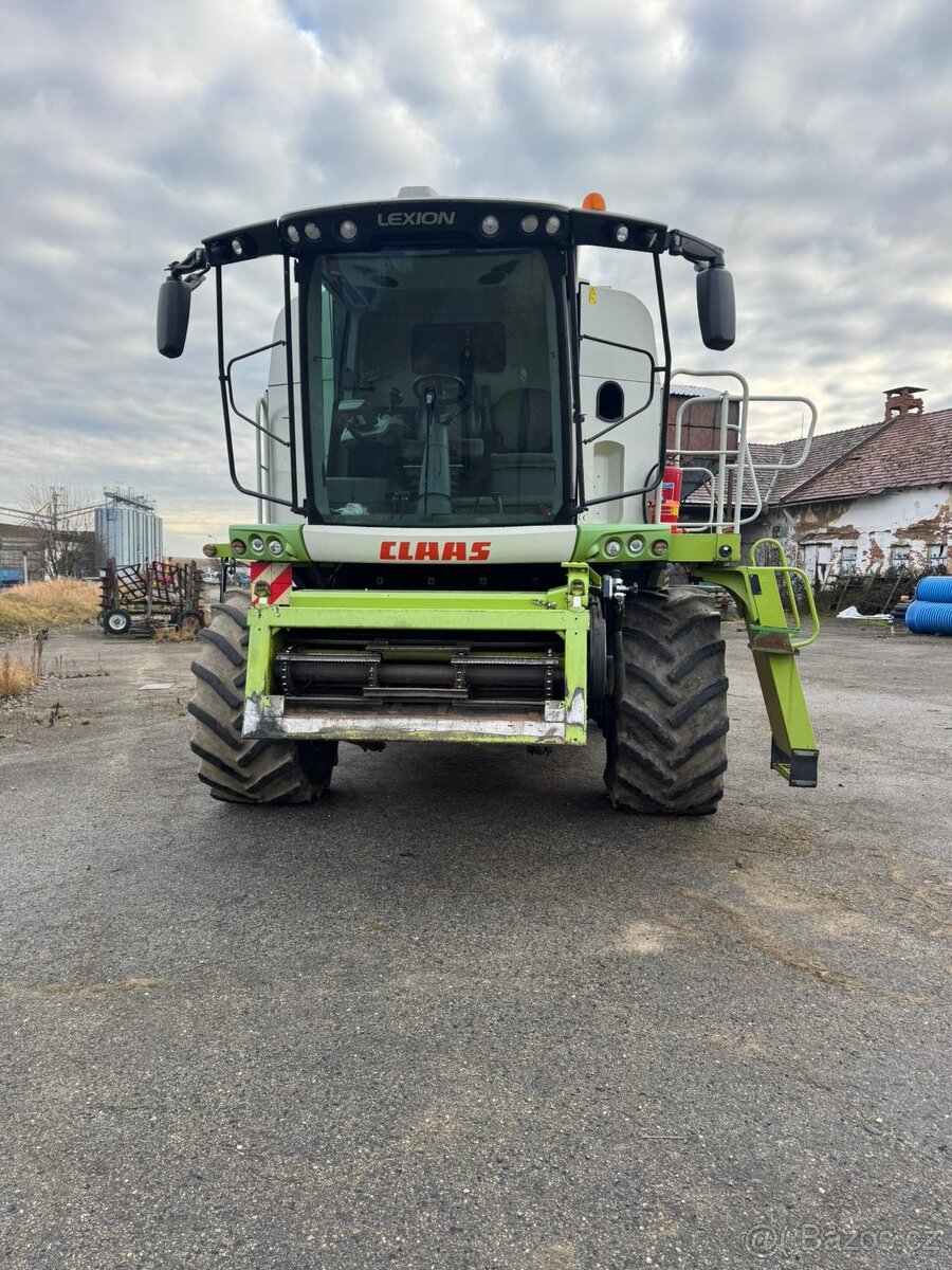 Prodám kombajn Claas Lexion 660 - 16