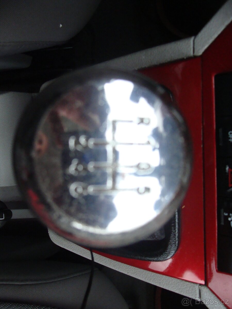 Dodge Caliber, 2.0 CRDi,klima,tažné zařízení - 16