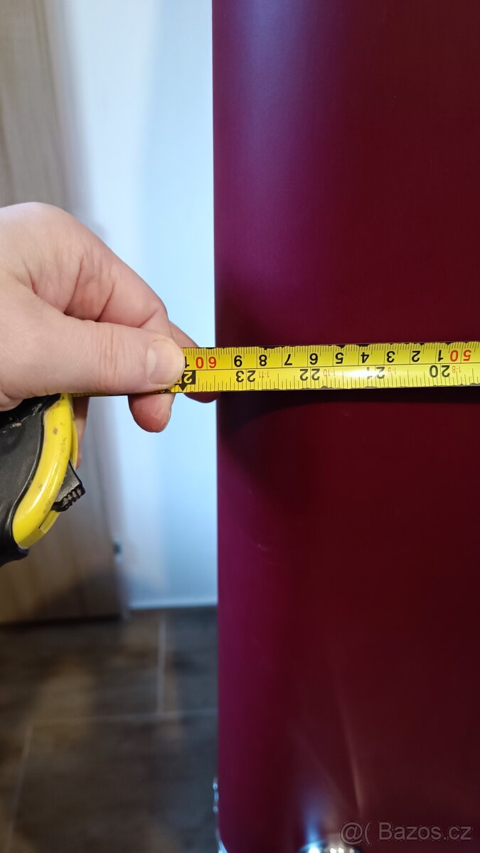 Lednice s mrazákem Schaub Lorenz SL 300R CB - 16