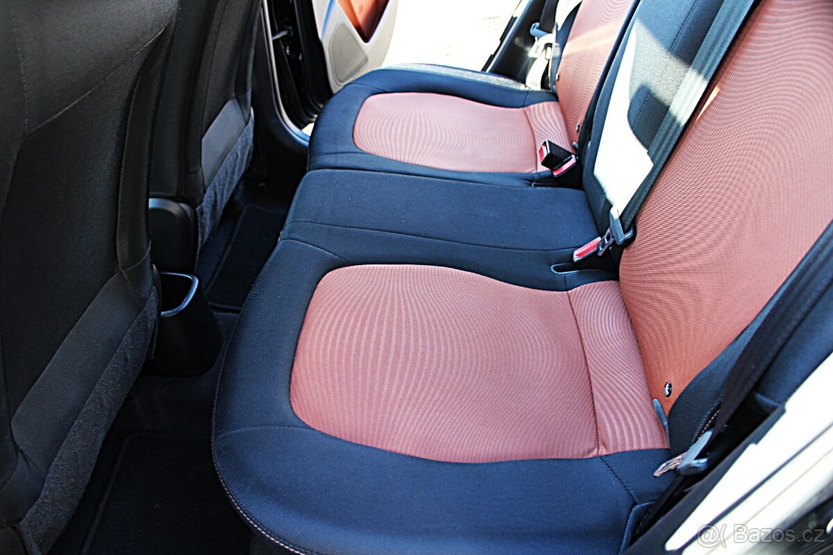 Hyundai i10 1.0i - 16