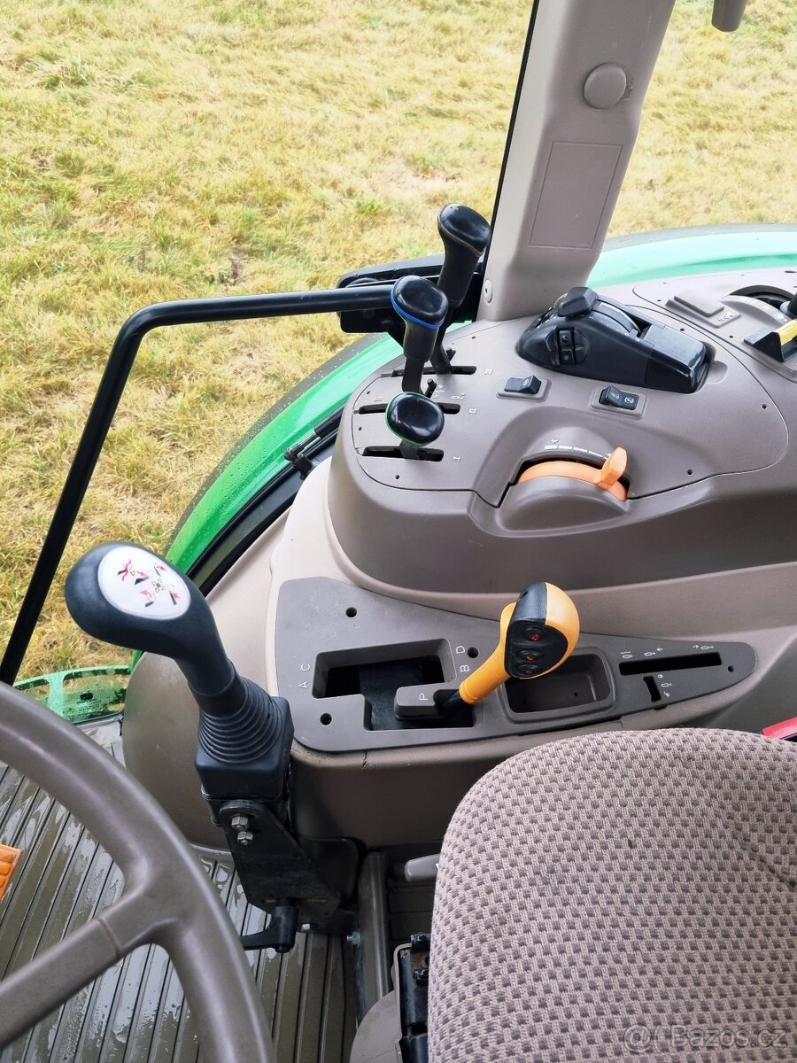 John Deere 6110MC + Quicke Q4M - 16