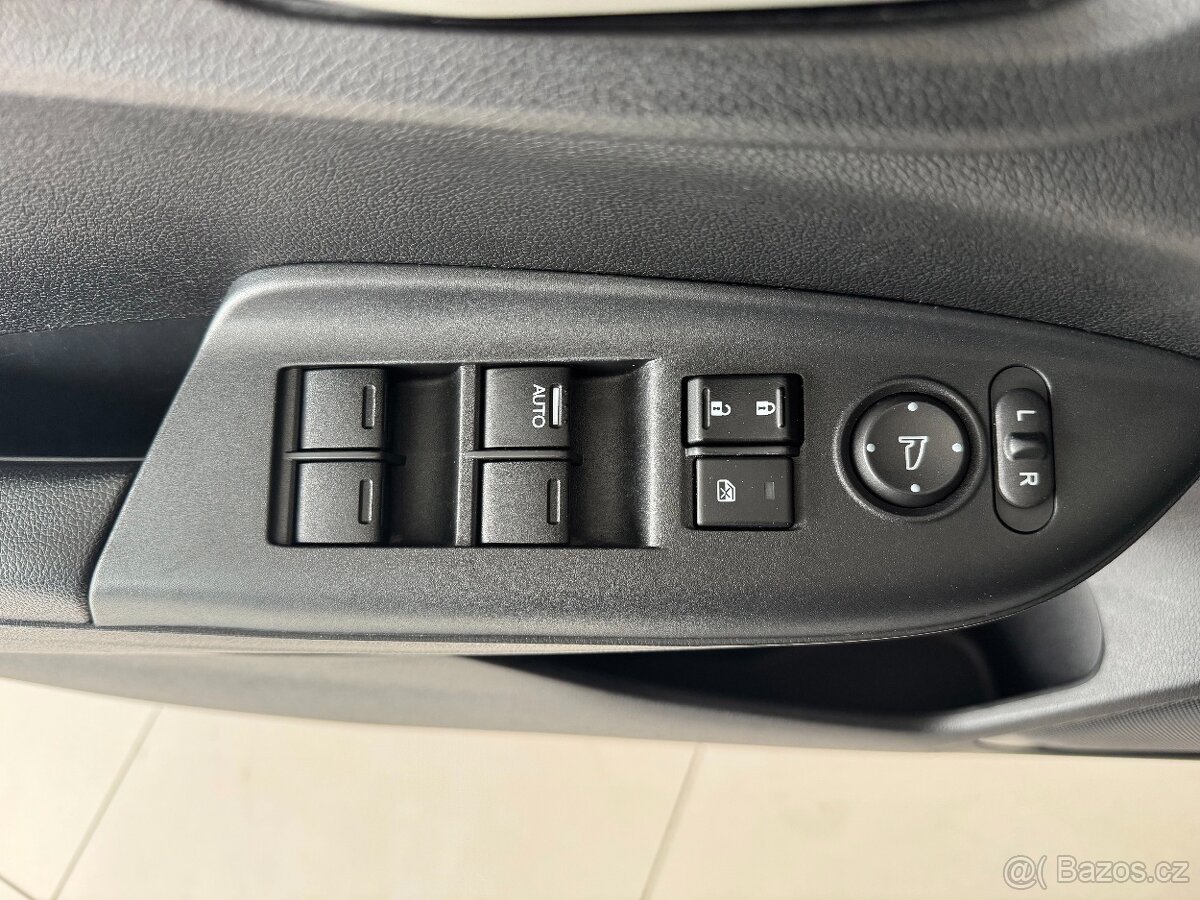 Honda Jazz 1.3i-VTEC Tempomat Vyhř.Sed - 16