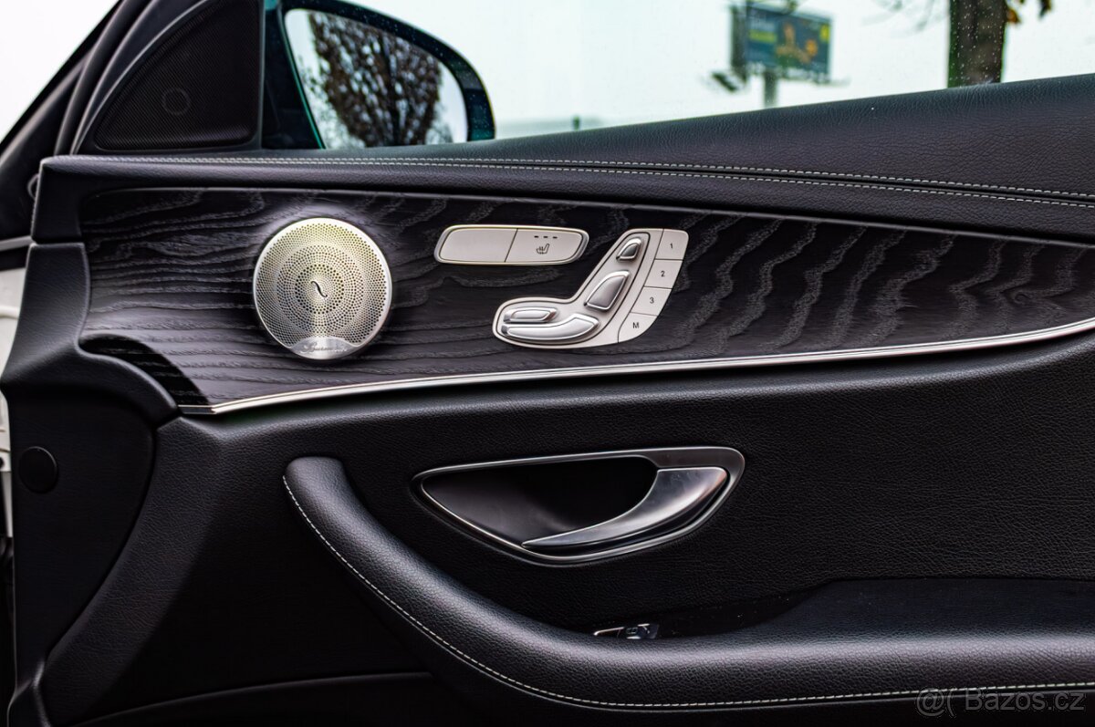 Mercedes-Benz E220d 4Matic / AMG Line / Burmester - 16