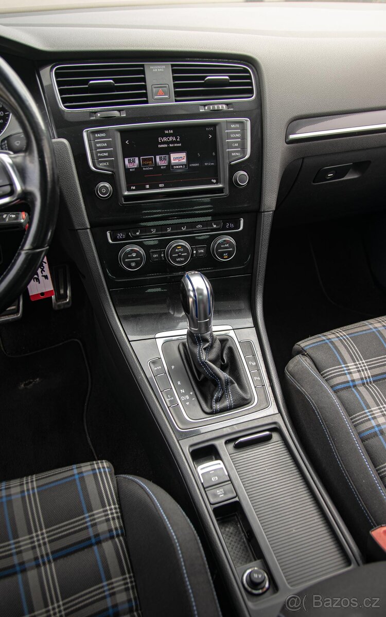 VW Golf GTE Plug-in 180kW DSG Nová baterie - 16