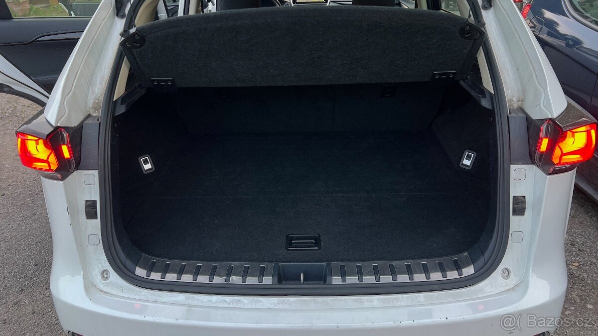 Lexus NX300h Hybrid m.2021 Perleť Navi Kamera Automat CVT - 16
