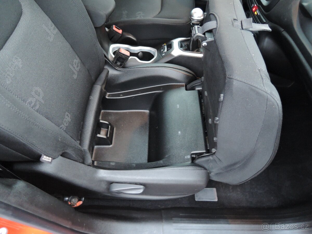 Jeep Renegade 1,6 MultiJet II Longtitude Servis 2016 - 16