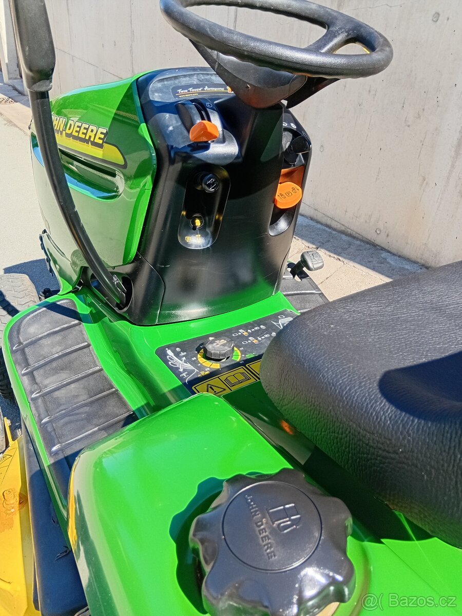Prodám zahradní traktor John Deere LTR166 - 16