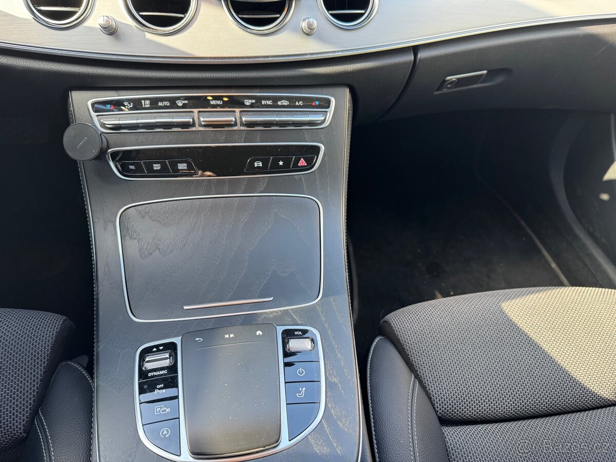 Mercedes - benz E220 W213 - 16