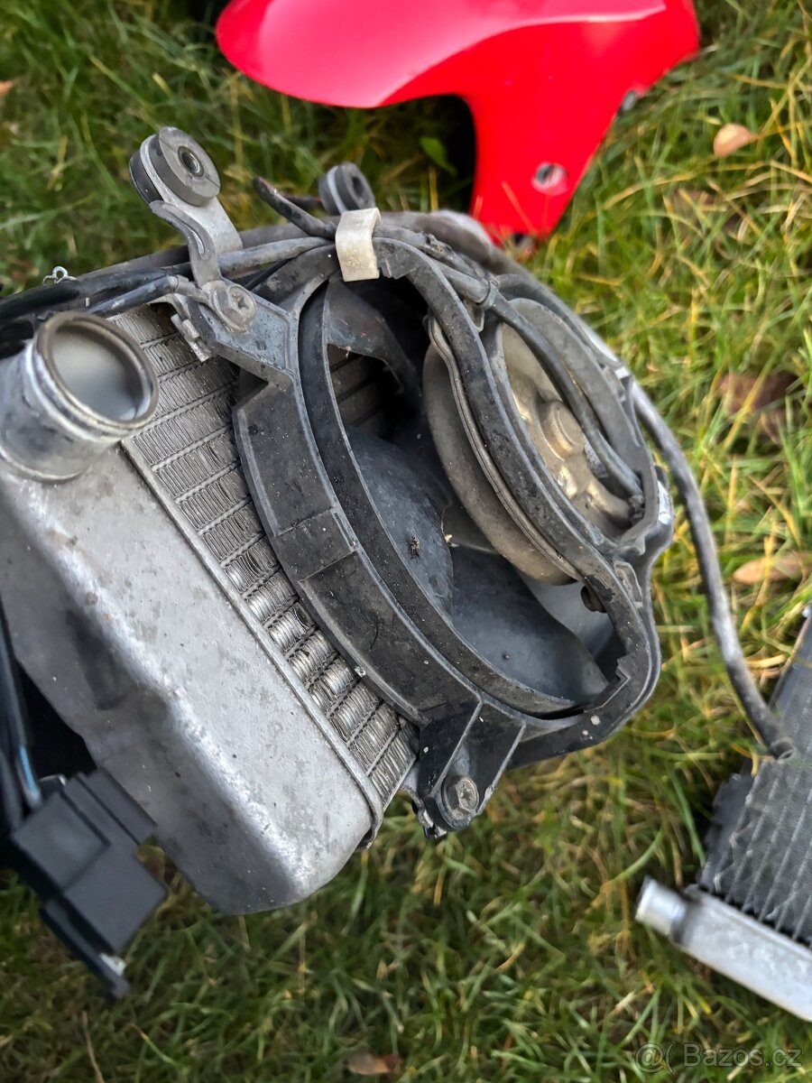 Termostat relatko elektrika chladic na VTR 1000F Firestorm - 16