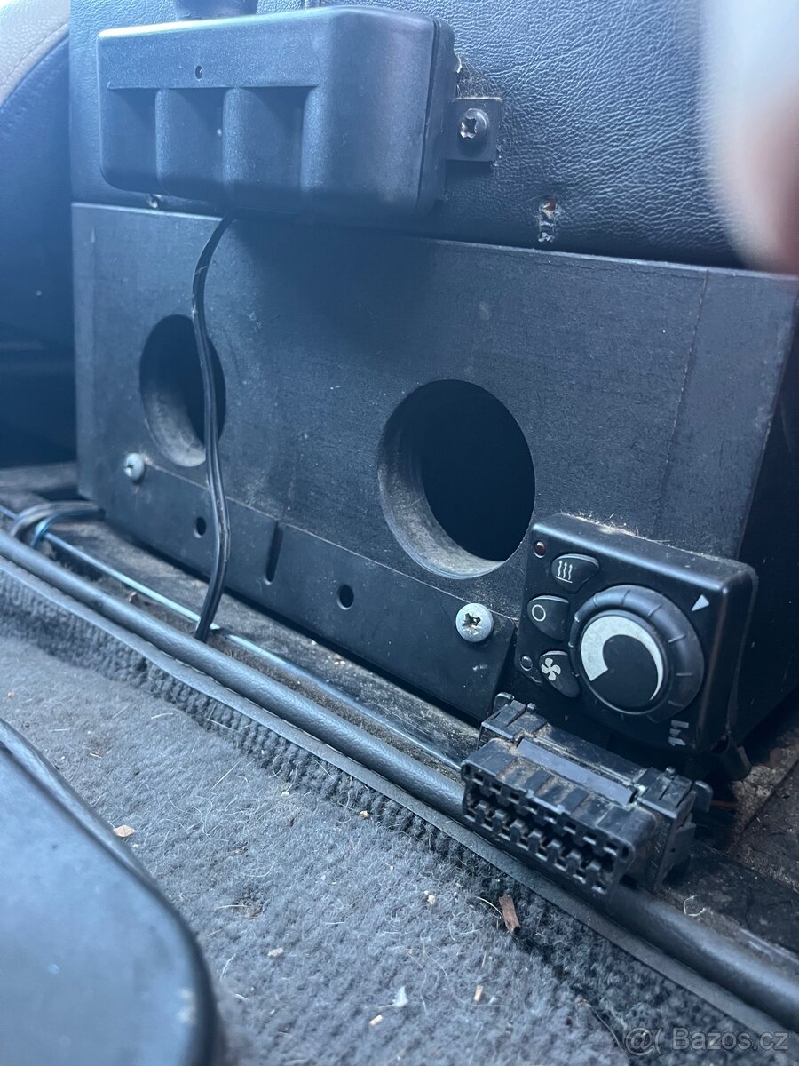 Land Rover Defender 110SW 2,5TD5 - 16