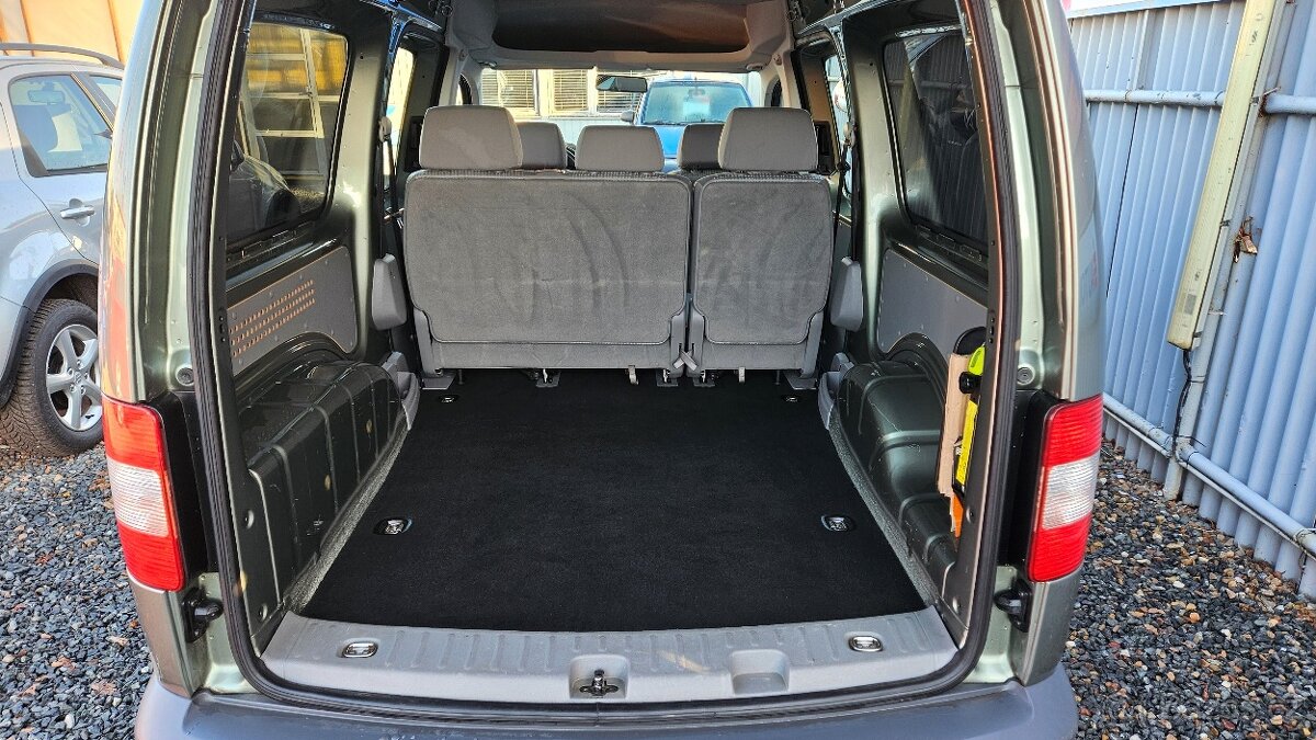 VOLSWAGEN CADDY 1,6 MPi 75 kW Maxi - 16