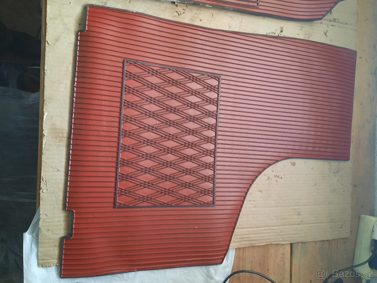 .Fiat 128 SL Coupe dvere,Fiat 850 SC kapota,Fiat 600 - 16