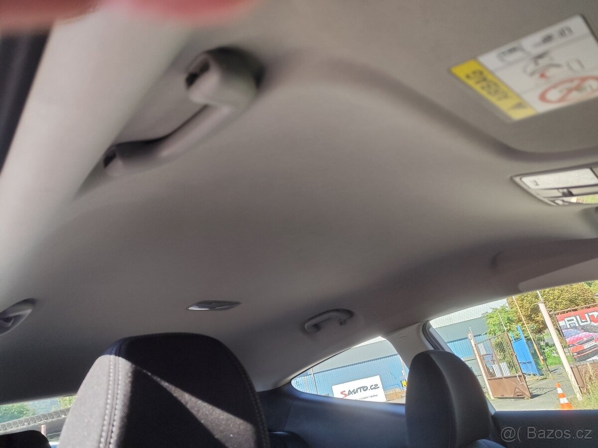 Hyundai i30 Cupe.1.4,16V,73kw.R.V.9/2014.STK Nová.Km 124 300 - 16