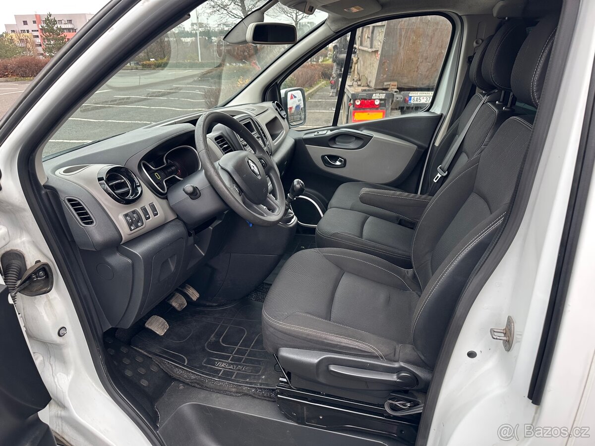 Renault Trafic 1.6 dCi – 9 míst 2017 - 16