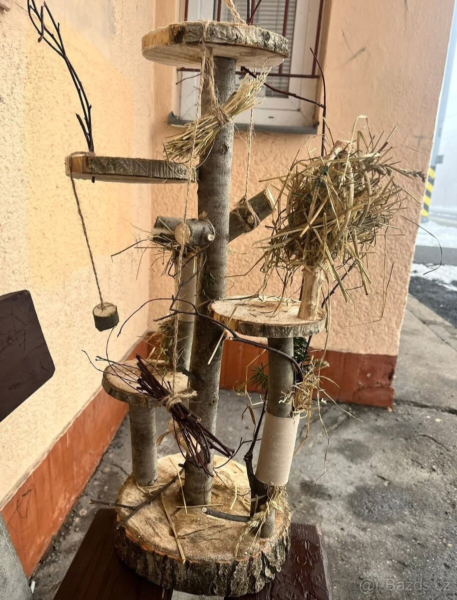 Stromy pro osmáky/činčily - 16