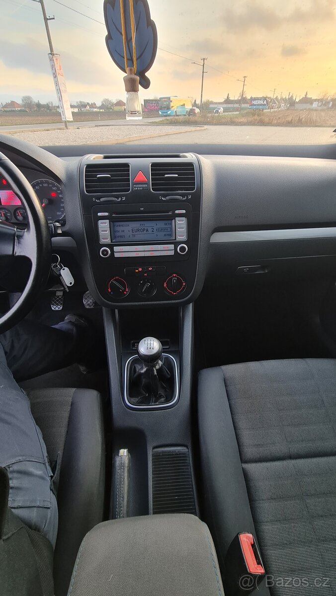 Volkswagen Golf V 1,9 Tdi 77kw Zeder Bez hrdze 259 000 km - 16