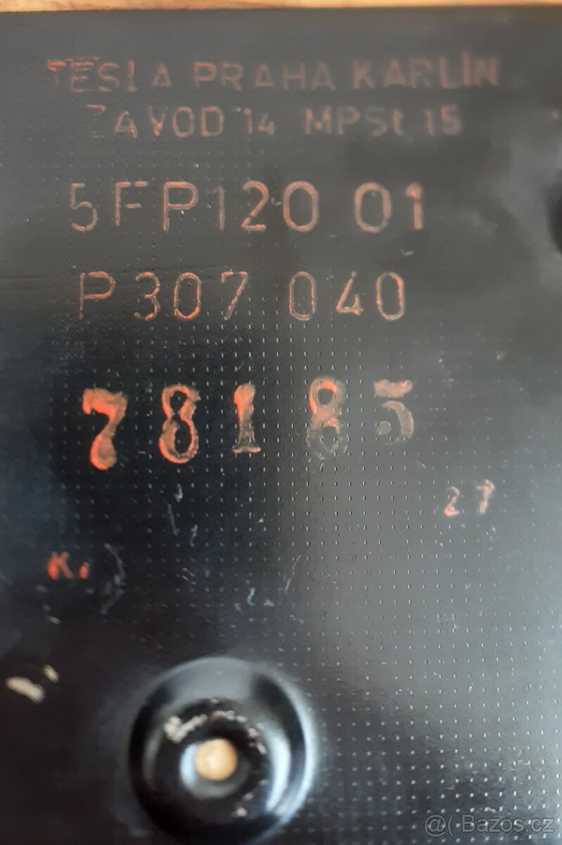 Starý telefon Tesla - 16