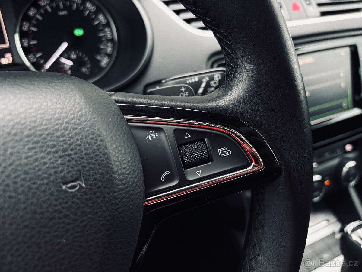 ŠKODA OCTAVIA COMBI III 2.0TDI 110KW DSG STYLE 2016 - 16