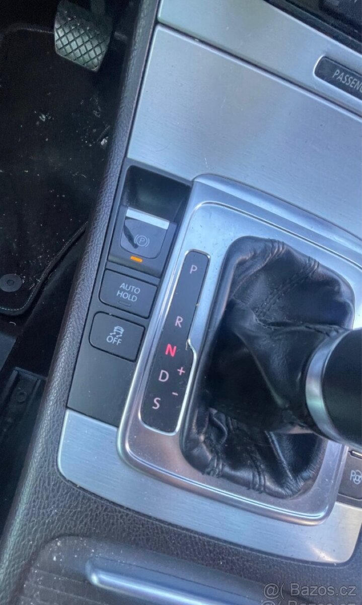 VW Passat B7 2011 2.0 Tdi, 125kw, DSG, NOVÁ STK - 16