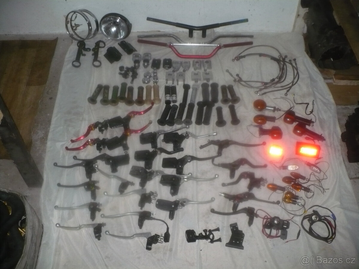 Honda CB 600 f HORNET R. 00-03 díly - 16