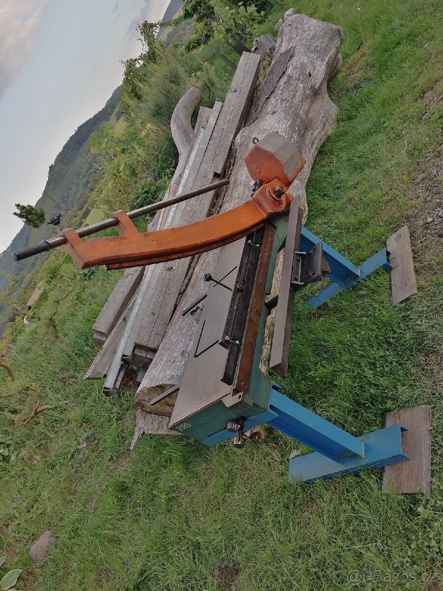 Tabulkové nůžky na plech Jesan NTP 1000 / 2,5 J - 16