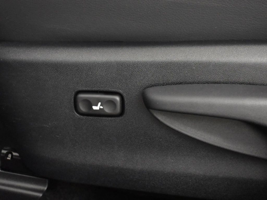 Toyota Prius Plus (2019), 134tis. km - 16