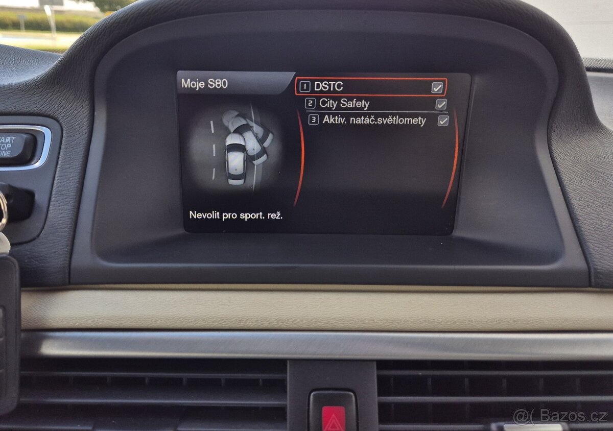 VOLVO S80 D4 120 KW 5-VÁLEC XENON NAVI MANUÁL 1MAJITEL - 16