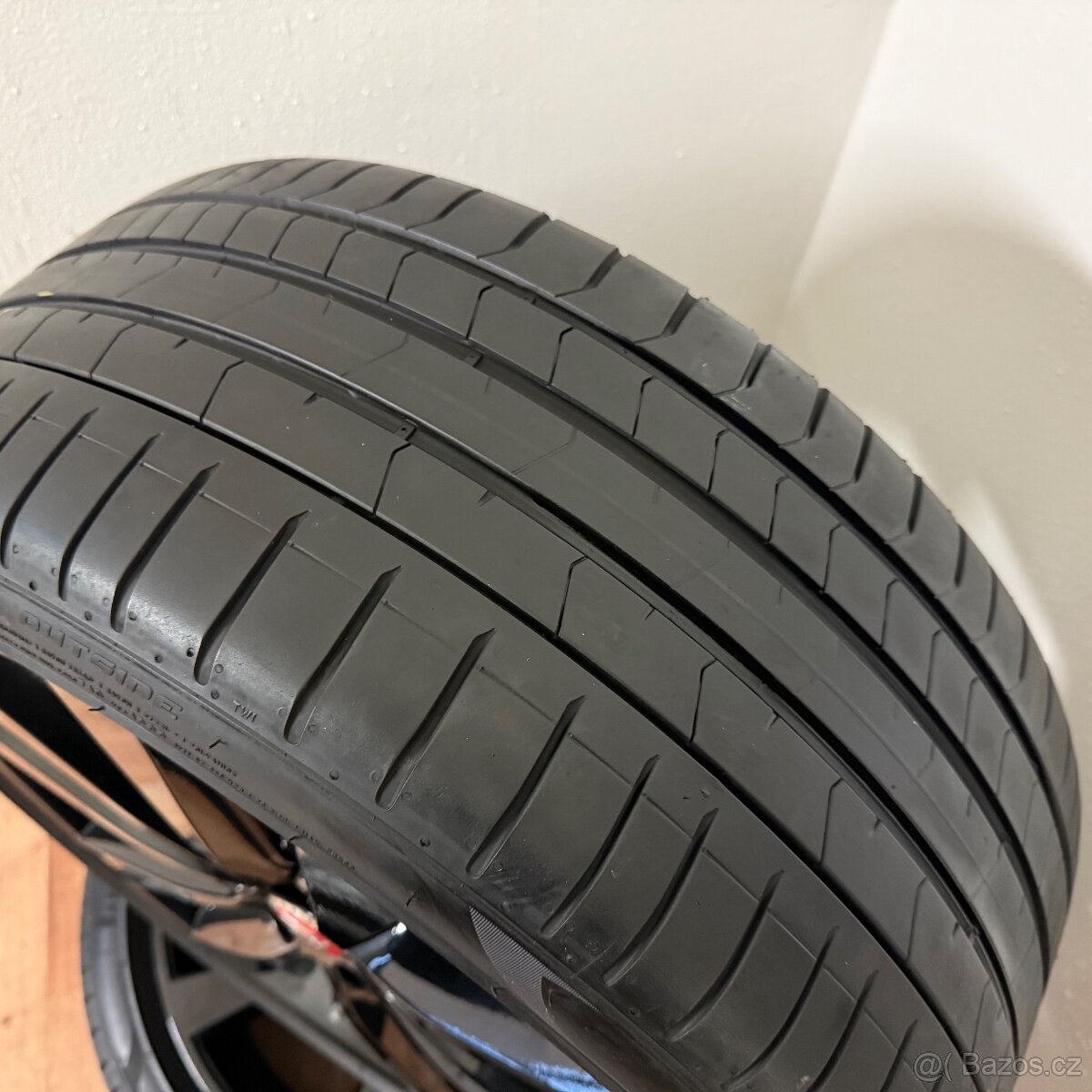 DVOUROZMĚRNÁ JAGUAR XE 5x108 R19+LETNÍ PNEU 6mm - 16