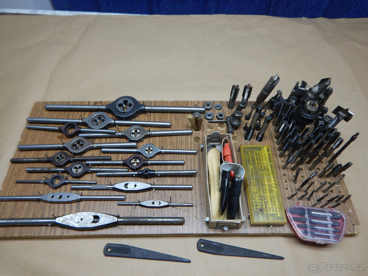 prodám vybavení dílny - 16