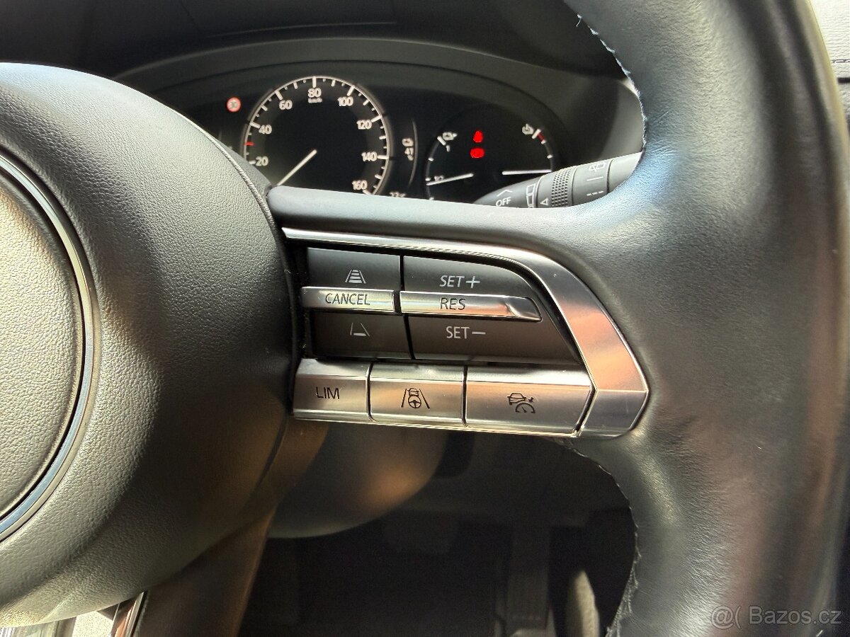 Mazda MX-30, e-Skyactive BOSE / 360° kamera - 16