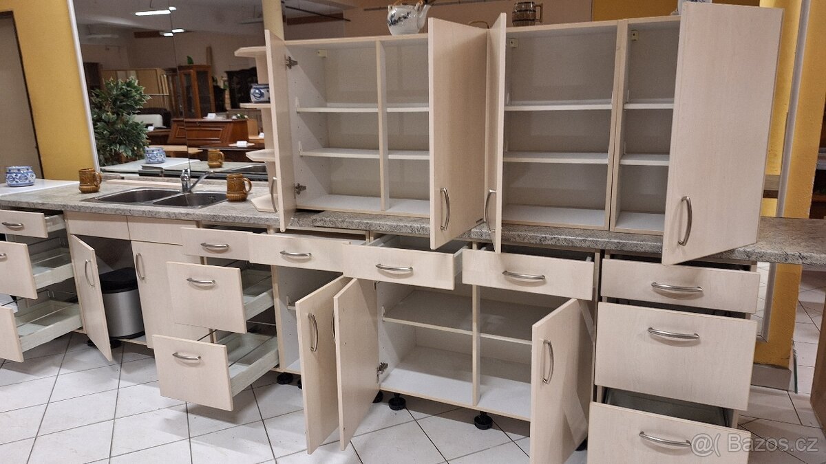Kuchyňská linka německé výroby - 16